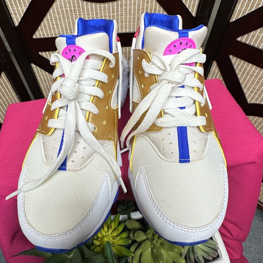 Nike Huarache Run 'Peanut Butter & Jelly' Size 6.5 Youth like new! SCHOOL SHOES